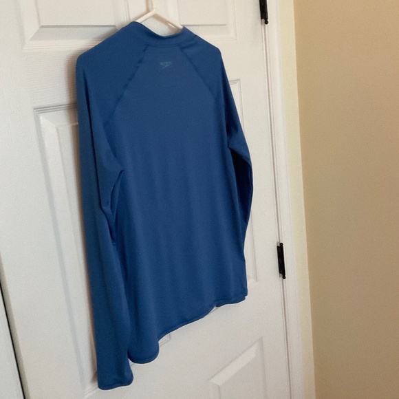 LADIES SPEEDO SWIM SHIRT W/RASH GUARD.  XL. UV PROTECTION. NWOT.  HAS ZIPPER. - Picture 4 of 7